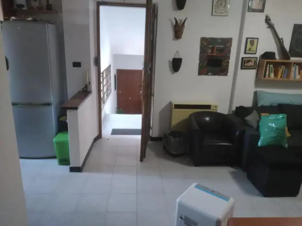 Sardinia Home Flat 4 Beds In Carbonia contacts
